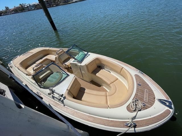 2011 Chris-Craft Launch 25